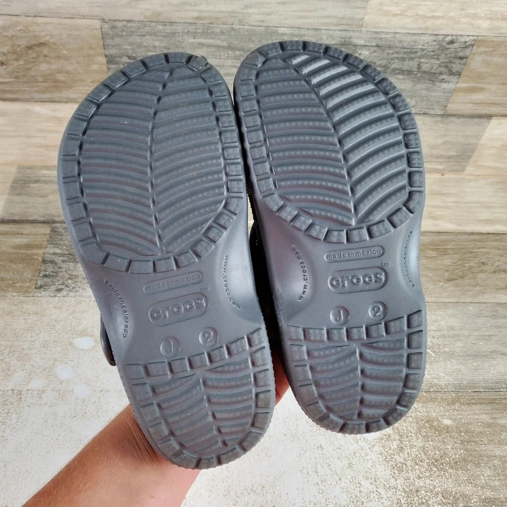 Crocs Classic Kids Clog Sz 2 J2 Comfort Gray Rubber Round Toe Slip On Slingback